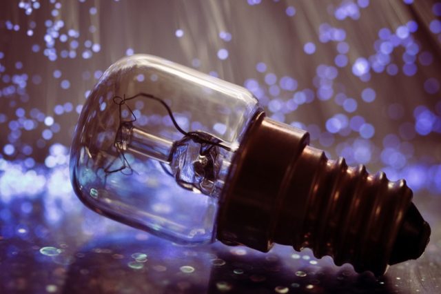 Разработка устройства автоматического регулирования света на микроконтроллере (дипломная)