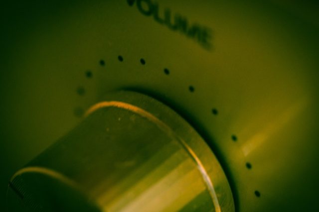 Моделирование схемы усилителя НЧ на МДП-транзисторах (курсовая)