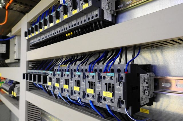 Управляющий модуль устройства проверки автоматических выключателей первичным током (дипломная)