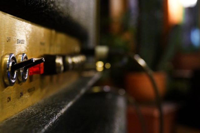 Усилитель мощности звуковой частоты (курсовая)