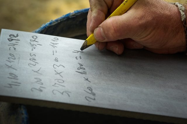 Габаритный расчет пакета и металлические материалы для пакетов магнитострикционных преобразователей (реферат)