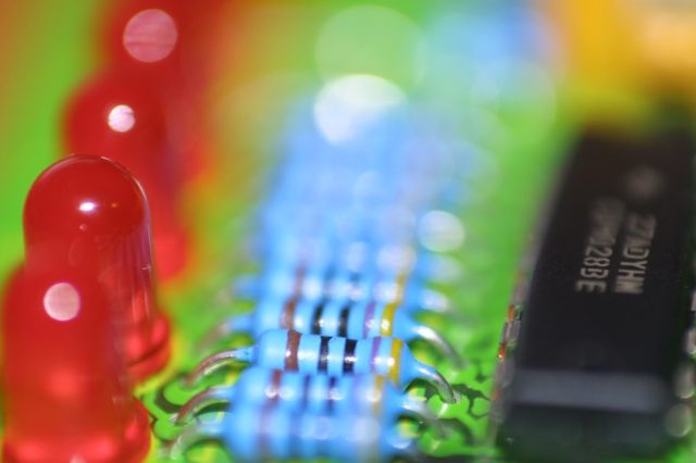 Электронные измерительные приборы и сигналы (отчет)