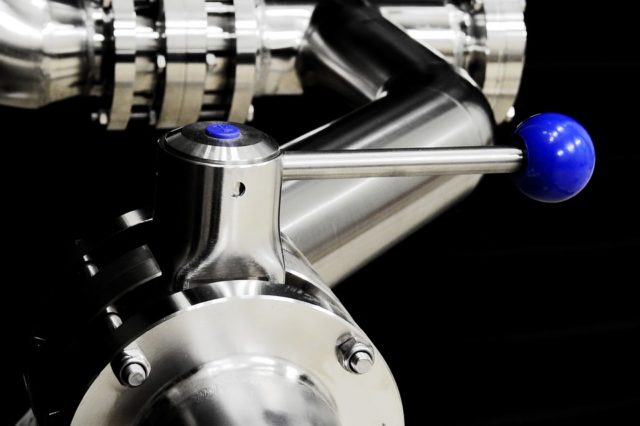 Состав оборудования АТСЭ &laquo;Квант&raquo;, устройство вводов кабелей в здания и сооружения (реферат)