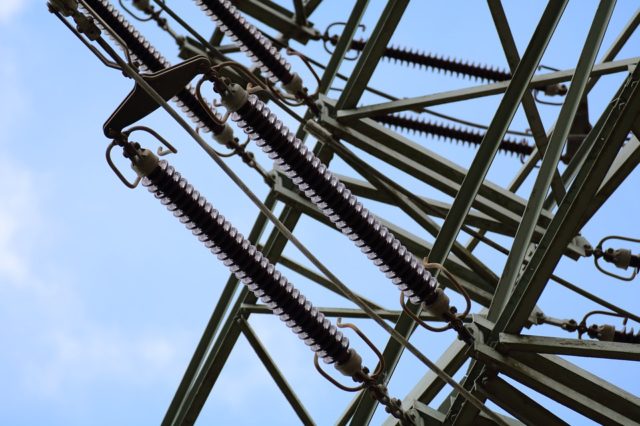 Усилитель напряжения на биполярном транзисторе (курсовая)