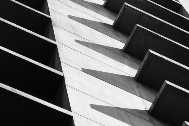 Бігучі хвилі у круглих пластинах (реферат)