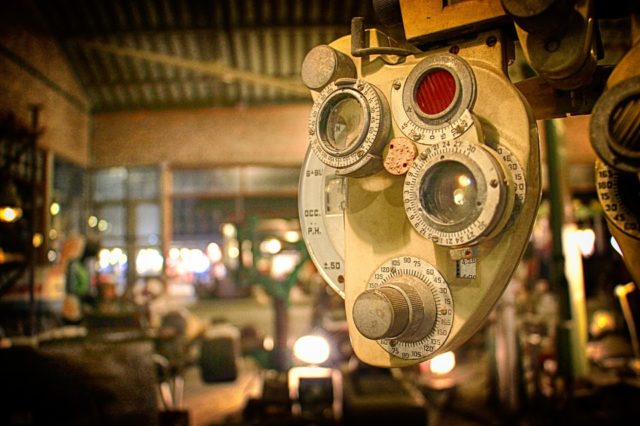 Класифікація коливань. Методи одержання диференційних рівнянь руху (реферат)