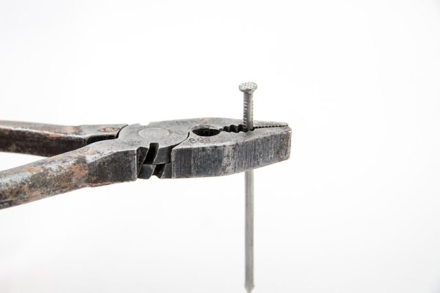 Коливання пружних тіл з розподіленими масами (реферат)