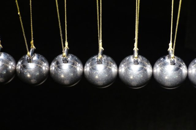 Коливання стрижнів перемінного перетину (реферат)