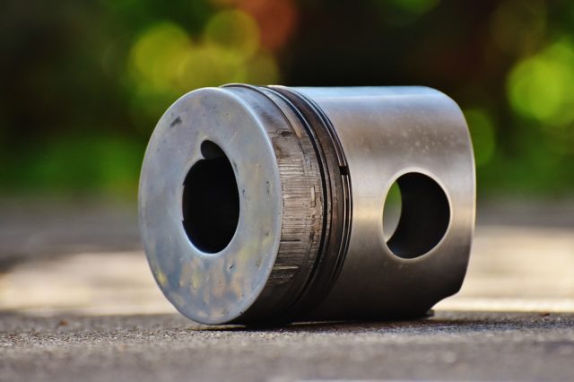 Поняття про крайовий ефект. Крайовий ефект у сферичній і циліндричній оболонках (реферат)