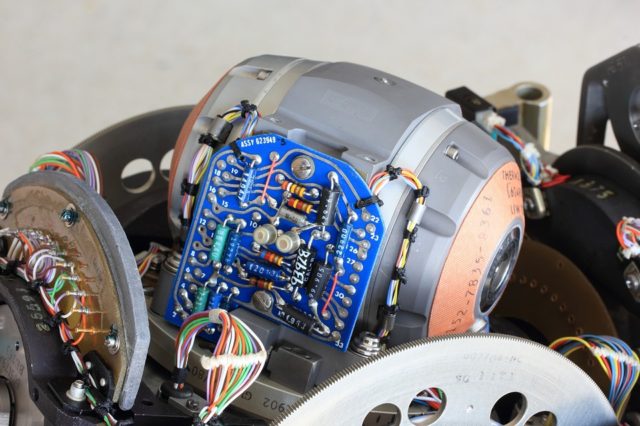 Моделирование интегрирующего гироскопа (курсовая)