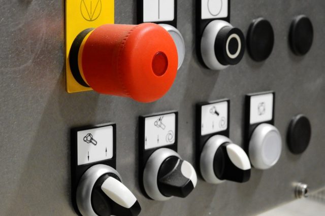 Нажимное устройство клети (реферат)