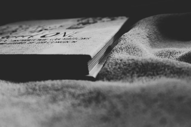 Рівняння руху пластини постійної товщини (реферат)