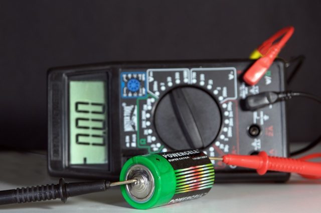 Техническое обслуживание и ремонт аккумуляторных батарей. (реферат)