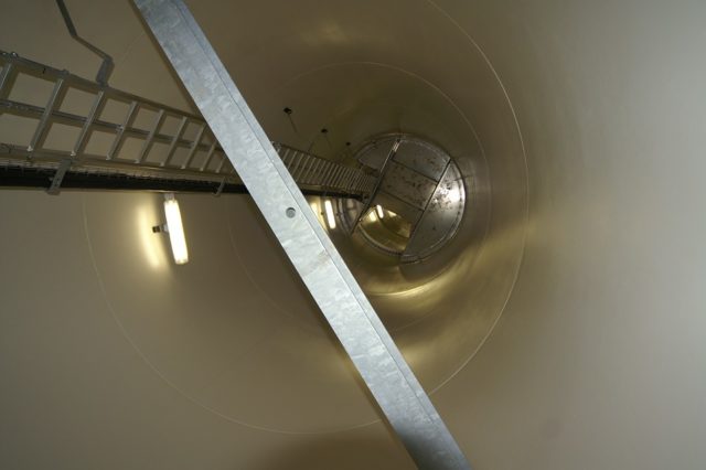 Розрахунки на стійкість за допомогою коефіцієнтів зменшення основної допустимої напруги (реферат)