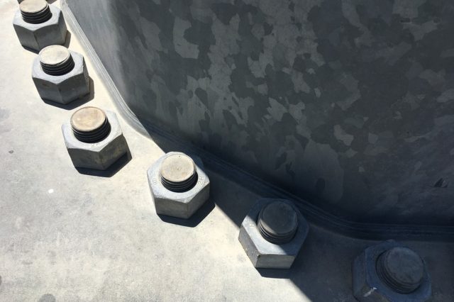 Розрахунок циліндричних оболонок, що мають кілька ділянок, по методу початкових параметрів (реферат)