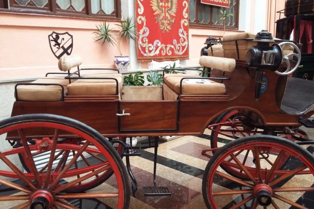 Первые самодвижущиеся повозки (реферат)