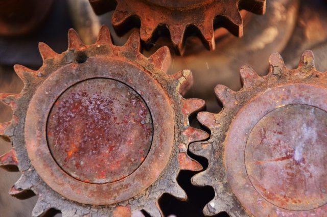 Переміщення і деформації. Тензор деформацій (реферат)