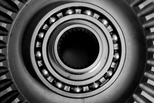 Плоска задача теорії пружності в полярних координатах. Основні рівняння (реферат)