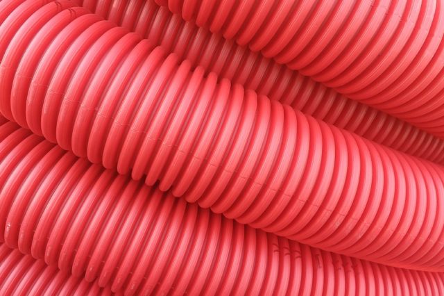 Фізичні рівняння кругової циліндричної оболонки (реферат)