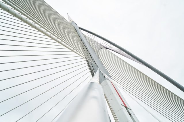 Згин прямокутних і еліптичних пластин (реферат)