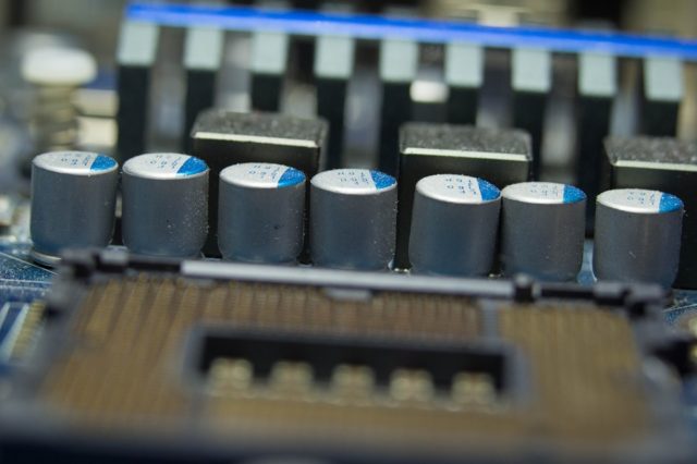 Расчет тонкопленочного конденсатора (курсовая)