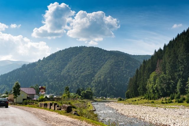 Початок революції. Повалення монархії та встановлення республіки (урок)