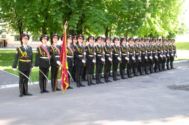 Презентація. Військова присяга та військова символіка України (реферат)