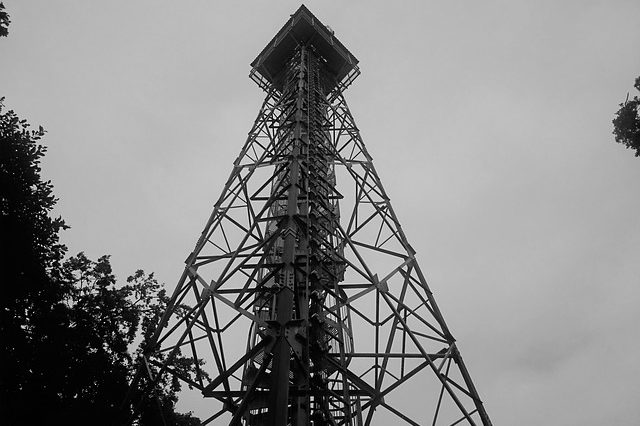 Связной передатчик с частотной модуляцией